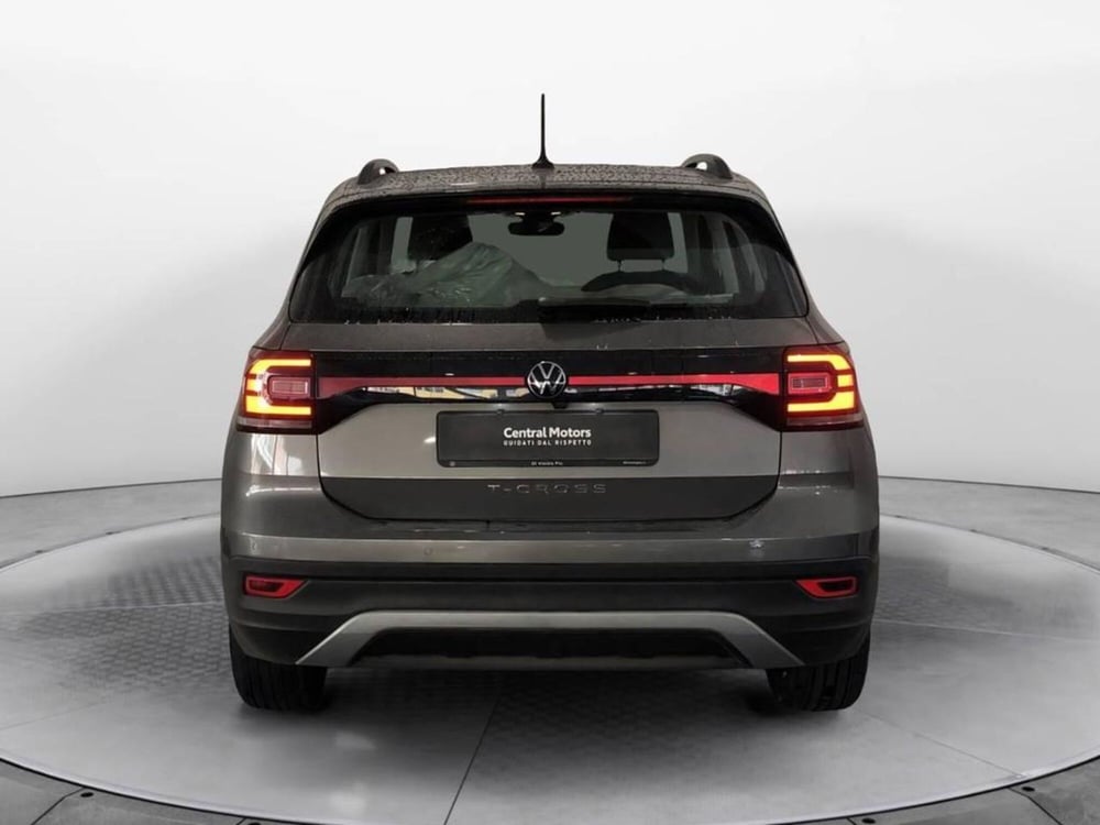 Volkswagen T-Cross usata a Torino (4)