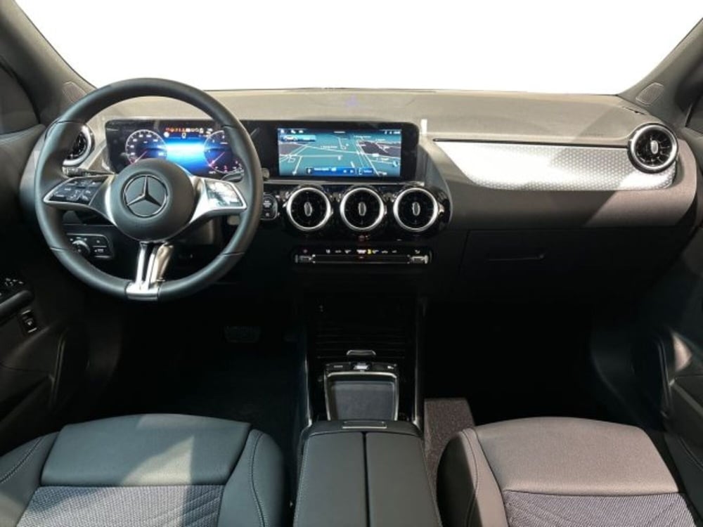 Mercedes-Benz GLA SUV nuova a Bologna (13)