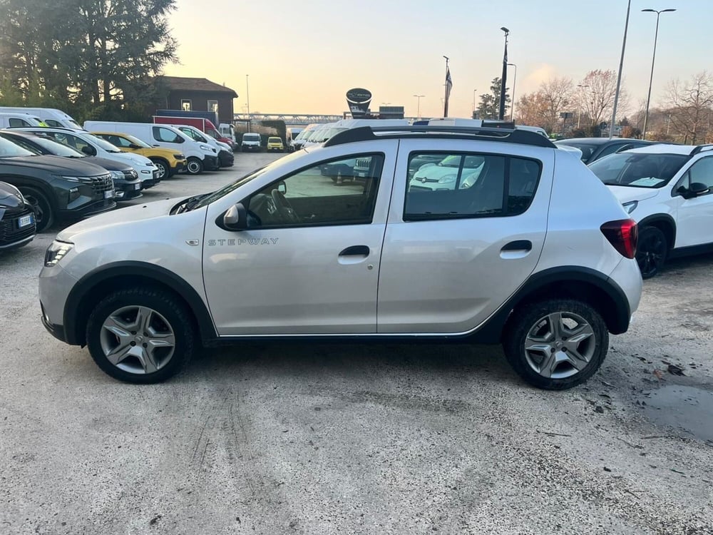 Dacia Sandero usata a Milano (5)