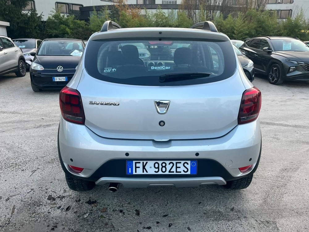 Dacia Sandero usata a Milano (9)