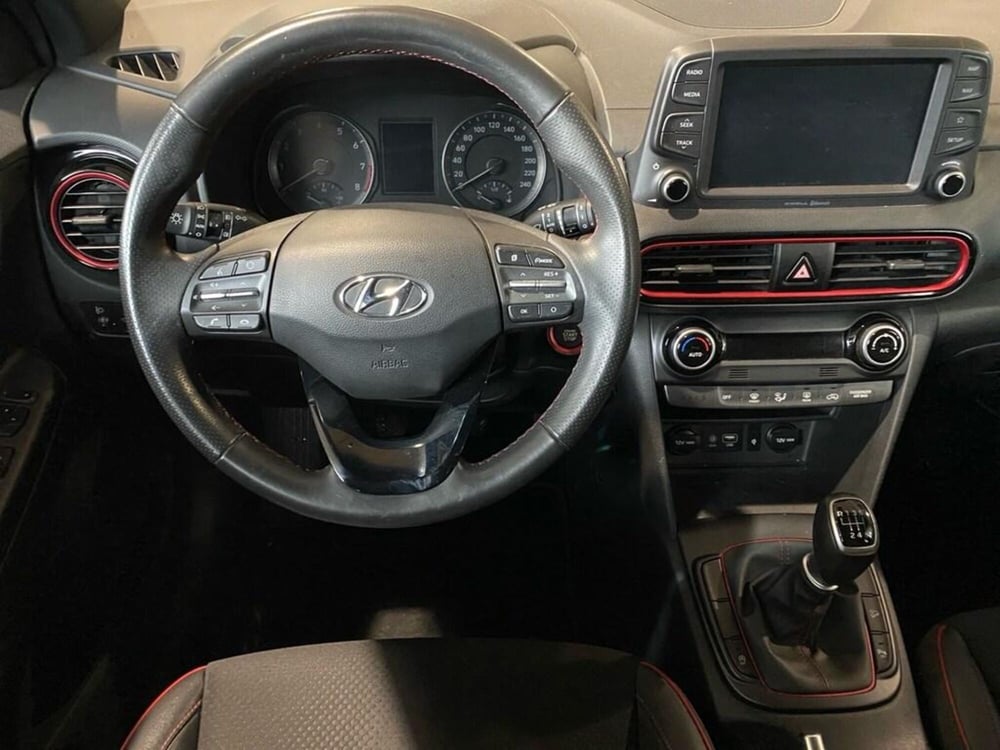 Hyundai Kona usata a Torino (6)