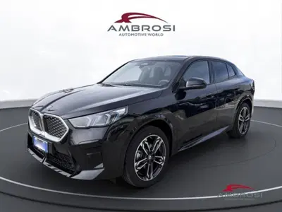 BMW iX2 edrive 20 MSport nuova a Corciano