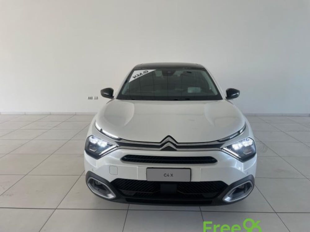 Citroen e-C4 X nuova a Torino (8)