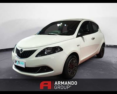 Lancia Ypsilon 1.0 FireFly 5 porte S&amp;S Hybrid Silver Plus del 2023 usata a Cuneo