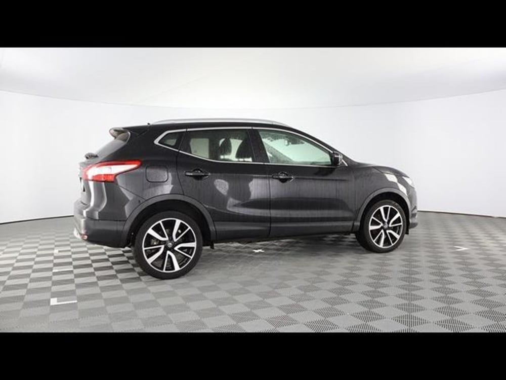 Nissan Qashqai usata a Piacenza (6)