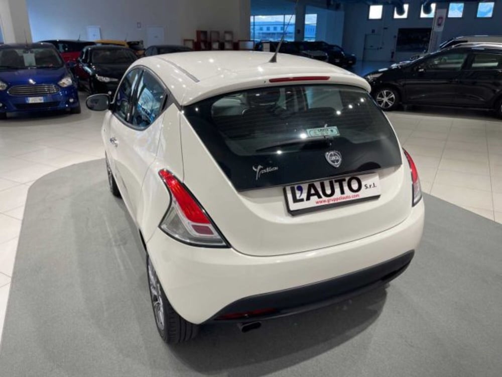 Lancia Ypsilon usata a Sondrio (5)