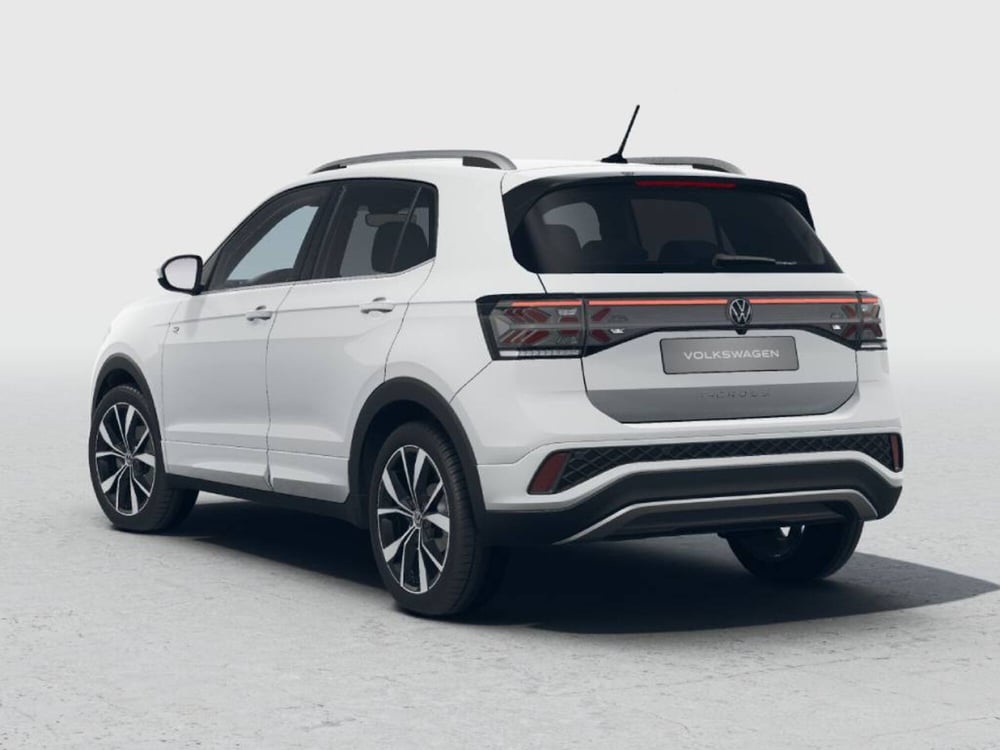 Volkswagen T-Cross nuova a Novara (3)