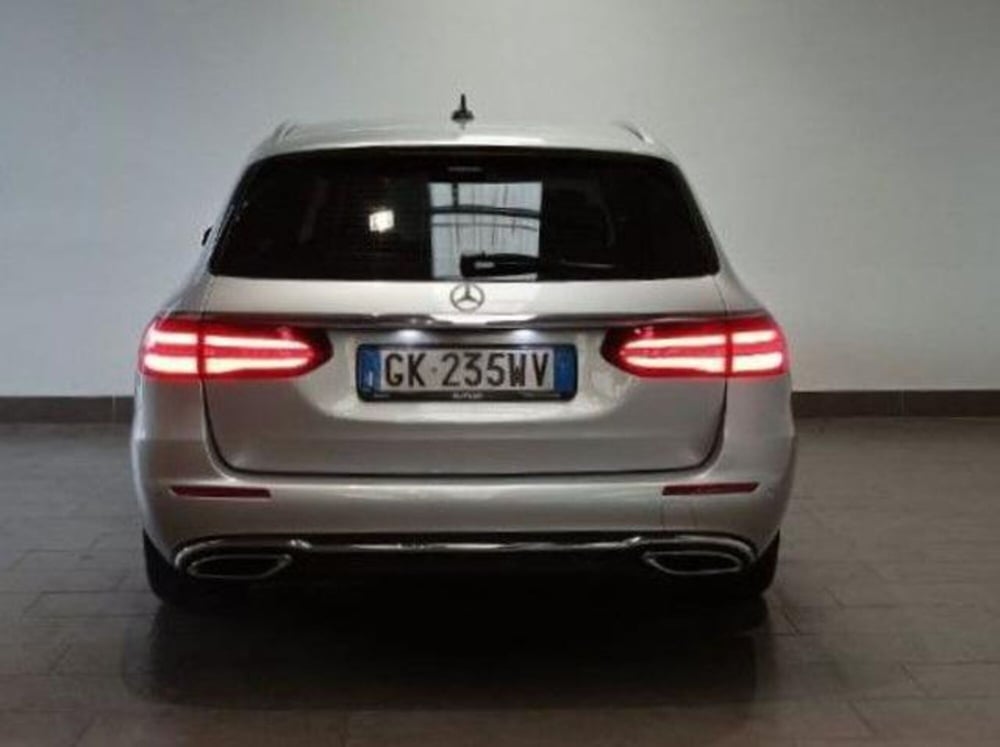 Mercedes-Benz Classe E Station Wagon usata a Milano (8)