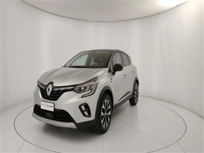 Renault Captur 1.0 tce Techno 90cv del 2024 usata a Bari