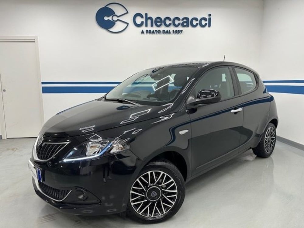 Lancia Ypsilon usata a Prato