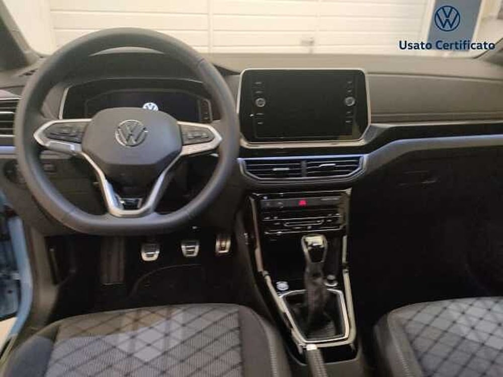 Volkswagen T-Cross nuova a Varese (15)