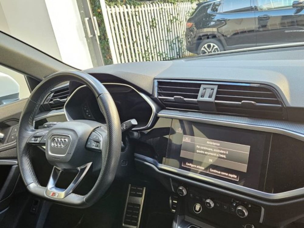 Audi Q3 Sportback usata a Napoli (16)