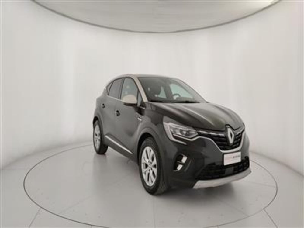 Renault Captur usata a Bari (11)