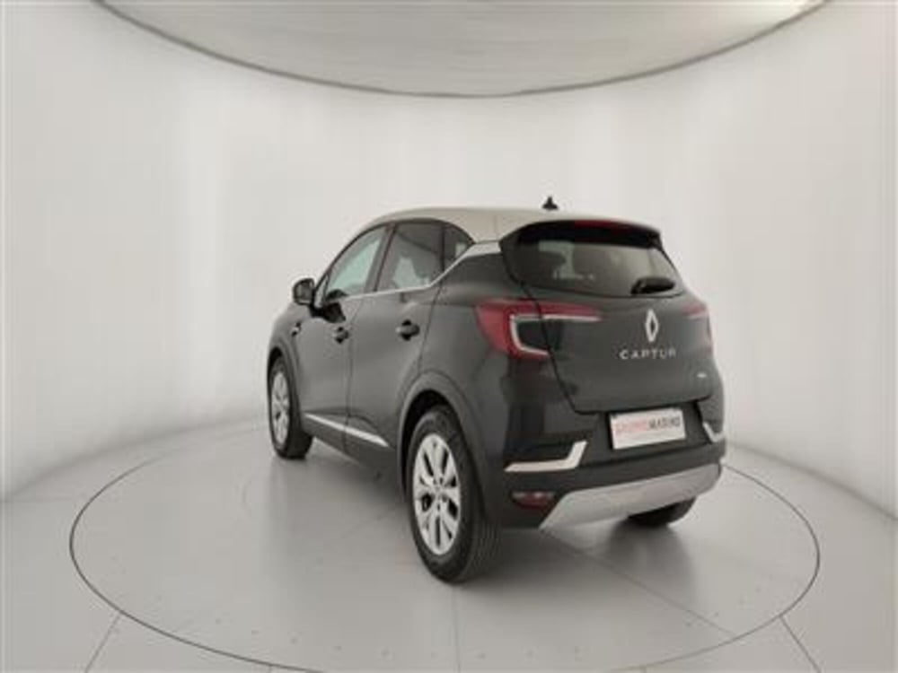 Renault Captur usata a Bari (5)