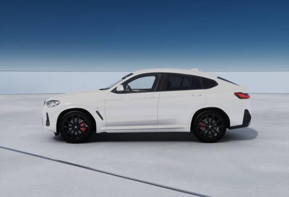 BMW X4 nuova a Modena (4)