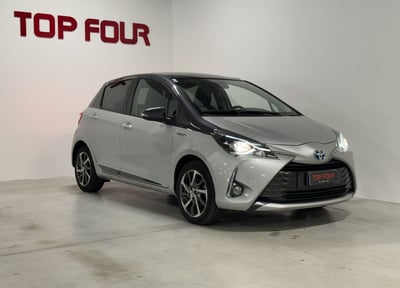 Toyota Yaris 1.5 Hybrid 5 porte Y20 Bitone  del 2019 usata a Cuneo