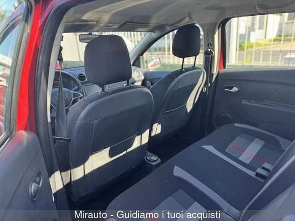 Dacia Sandero usata a Roma (7)