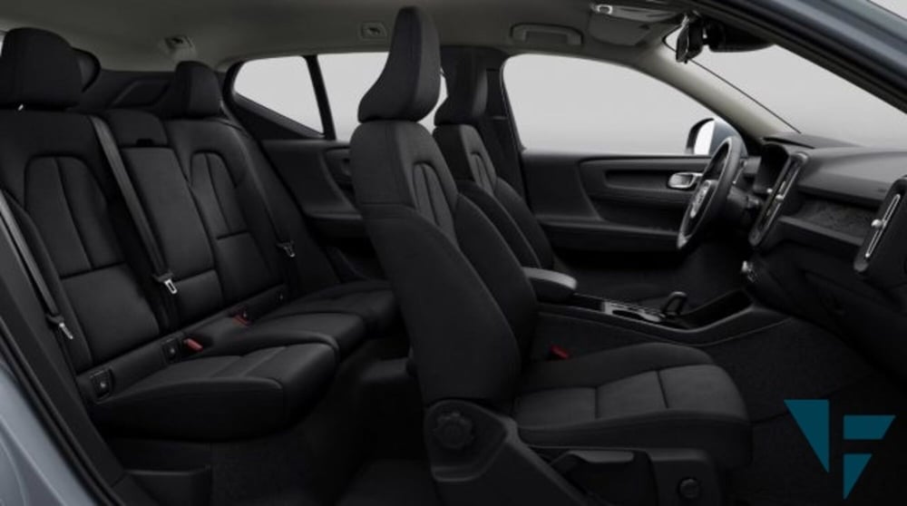 Volvo XC40 usata a Udine (8)