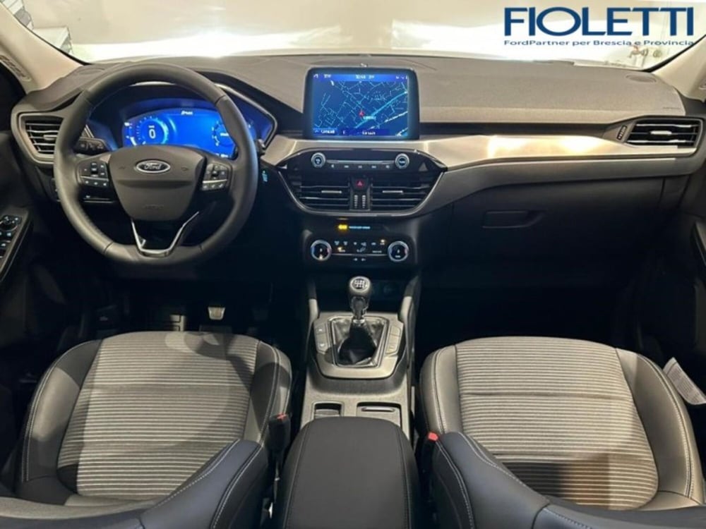 Ford Kuga nuova a Brescia (5)