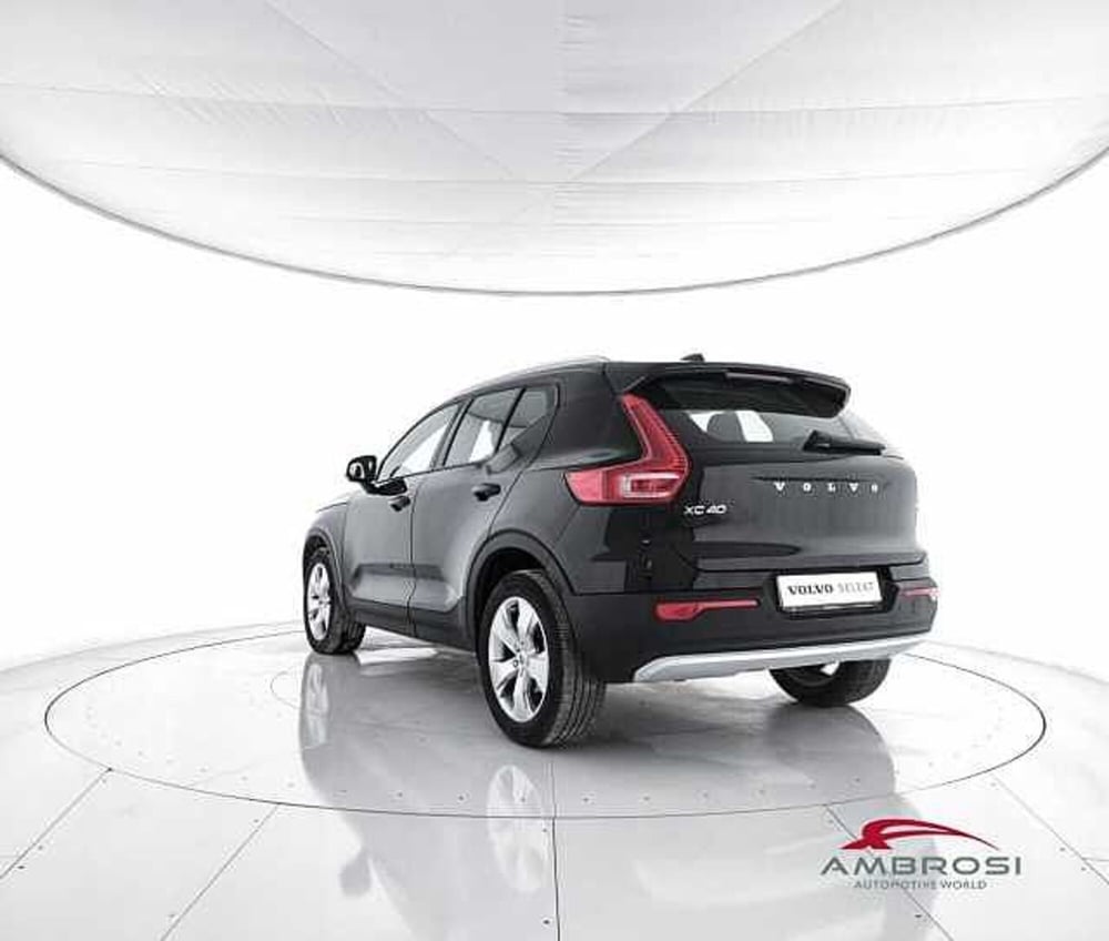 Volvo XC40 usata a Perugia (4)