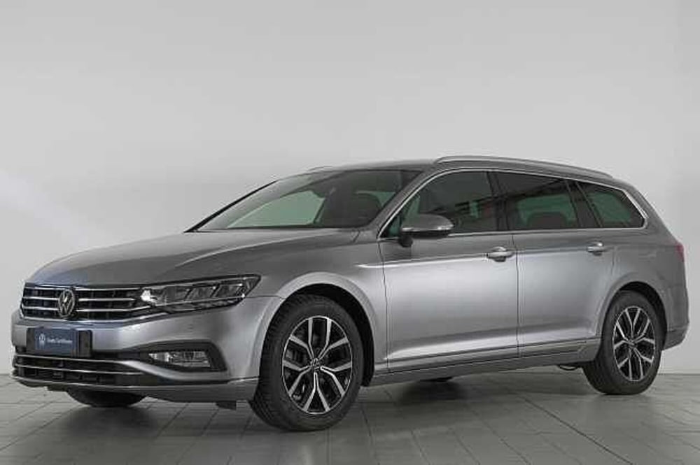 Volkswagen Passat Variant usata a Como