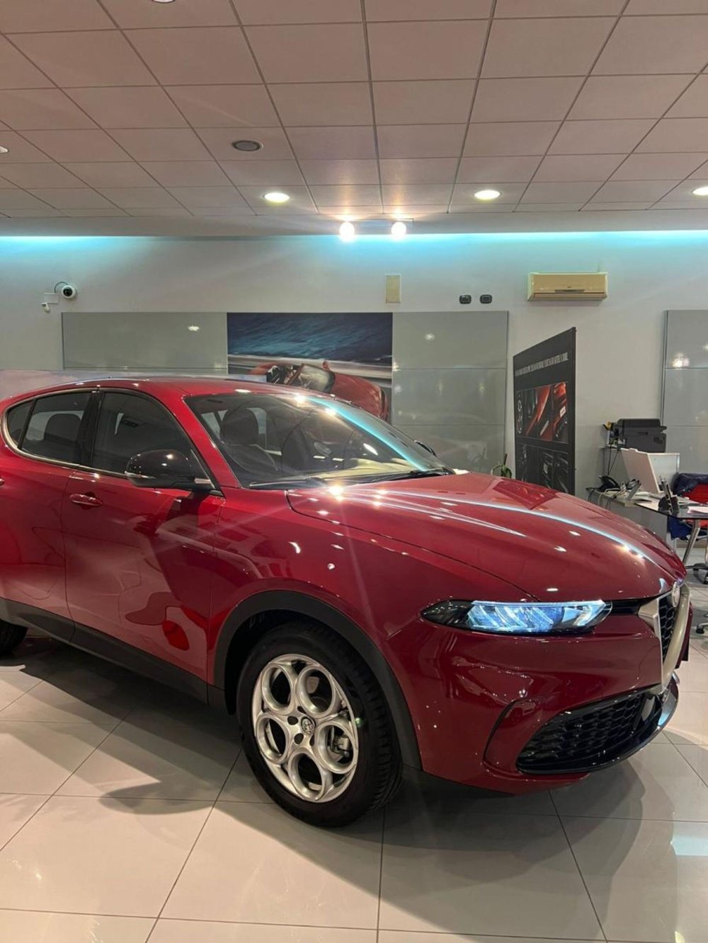 Alfa Romeo Tonale usata a Napoli (4)