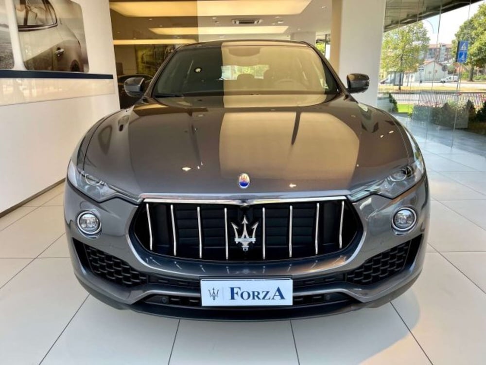 Maserati Levante usata a Torino (2)