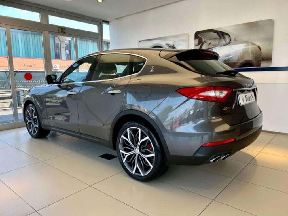 Maserati Levante usata a Torino (5)