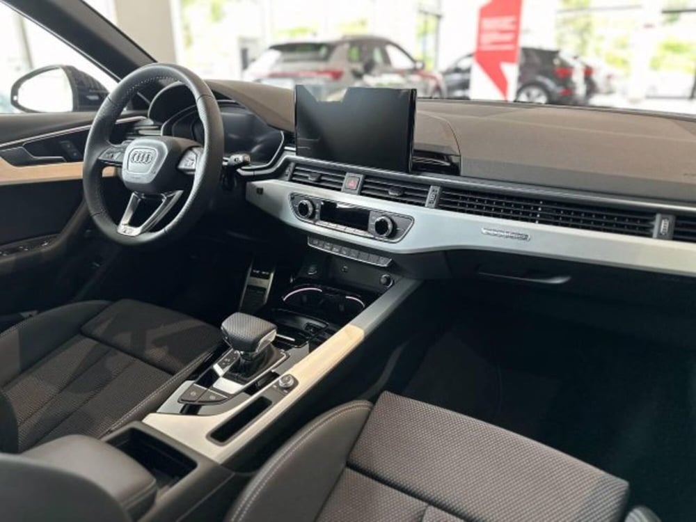 Audi A4 Avant nuova a Treviso (4)