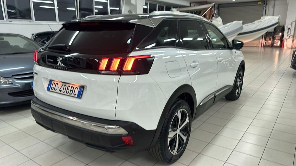 Peugeot 3008 usata a Napoli (4)