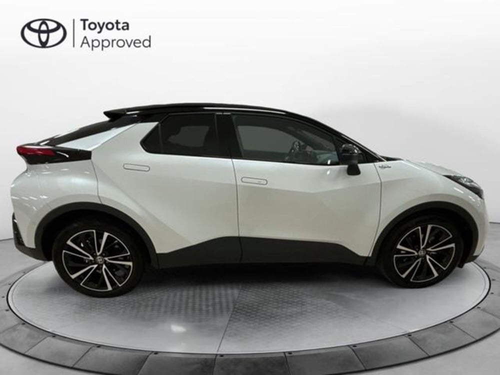 Toyota Toyota C-HR usata a Cuneo (7)