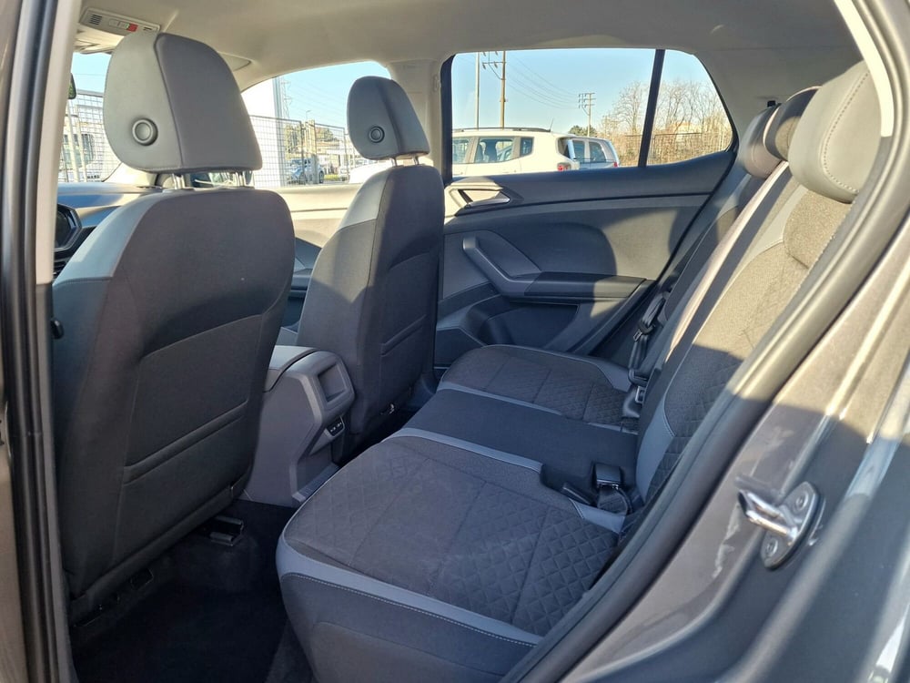 Volkswagen T-Cross usata a Varese (11)