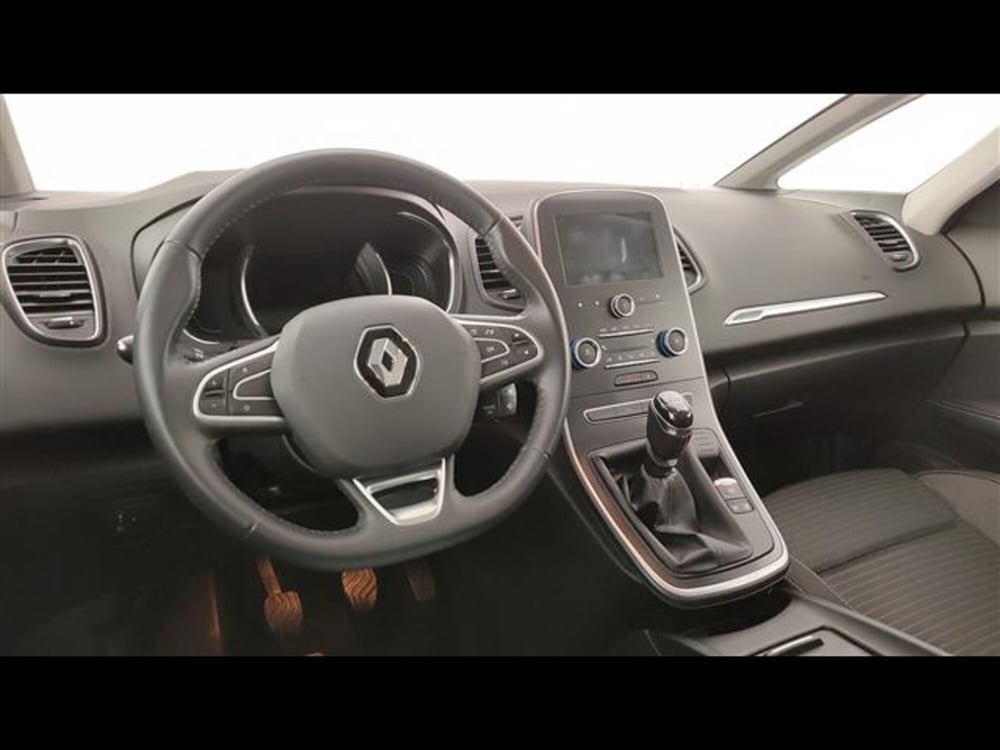 Renault Scenic E-Tech Electric usata a Milano (9)