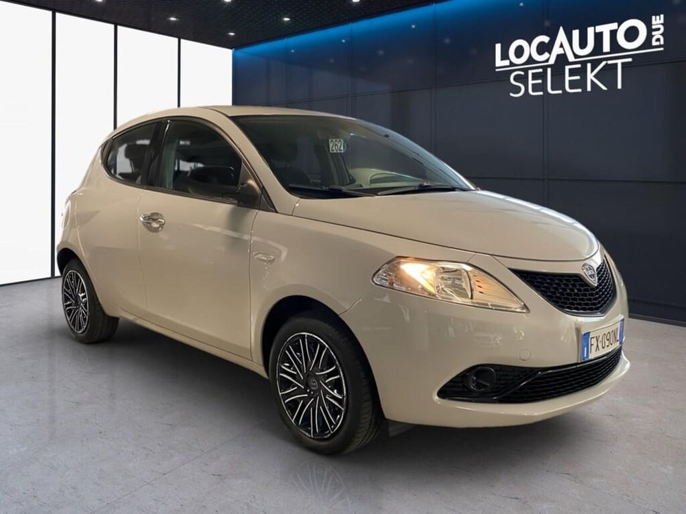 Lancia Ypsilon usata a Torino (3)