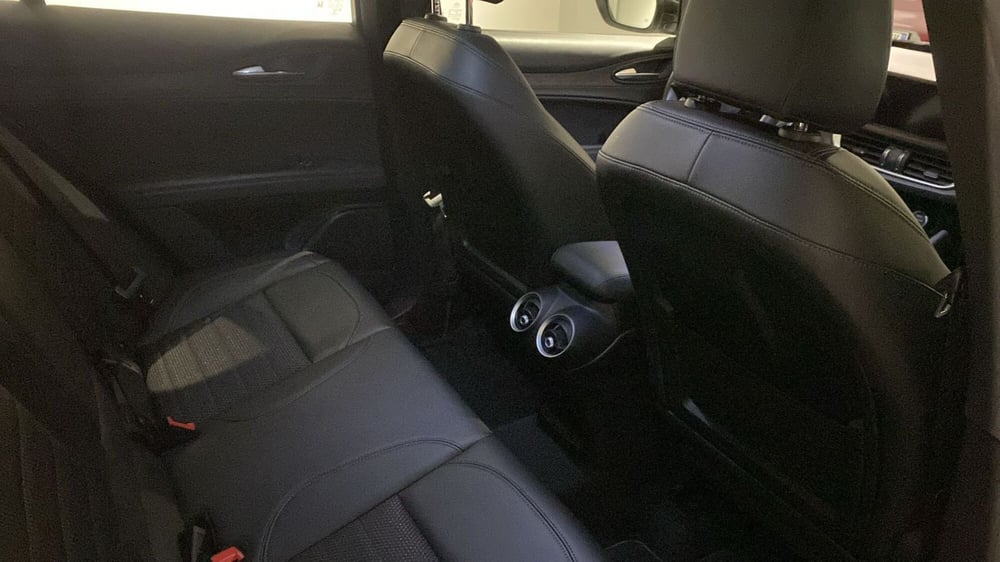 Alfa Romeo Stelvio usata a Bergamo (9)