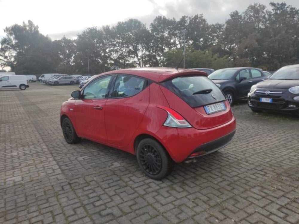 Lancia Ypsilon usata a Frosinone (16)
