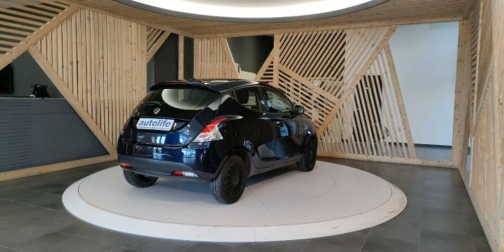 Lancia Ypsilon usata a Catanzaro (5)