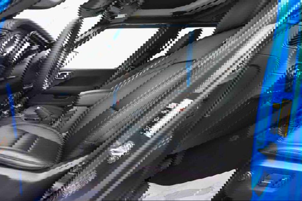 Jeep Wrangler Unlimited nuova a Torino (13)