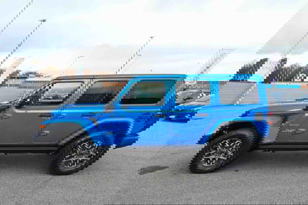 Jeep Wrangler Unlimited nuova a Torino (4)