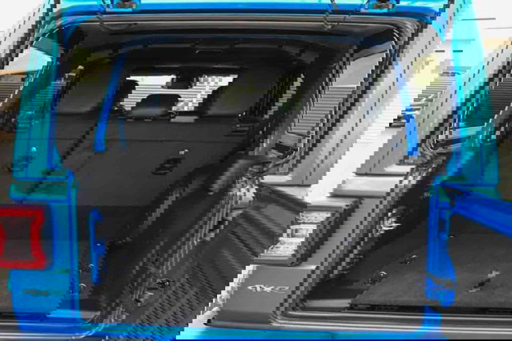 Jeep Wrangler Unlimited nuova a Torino (9)