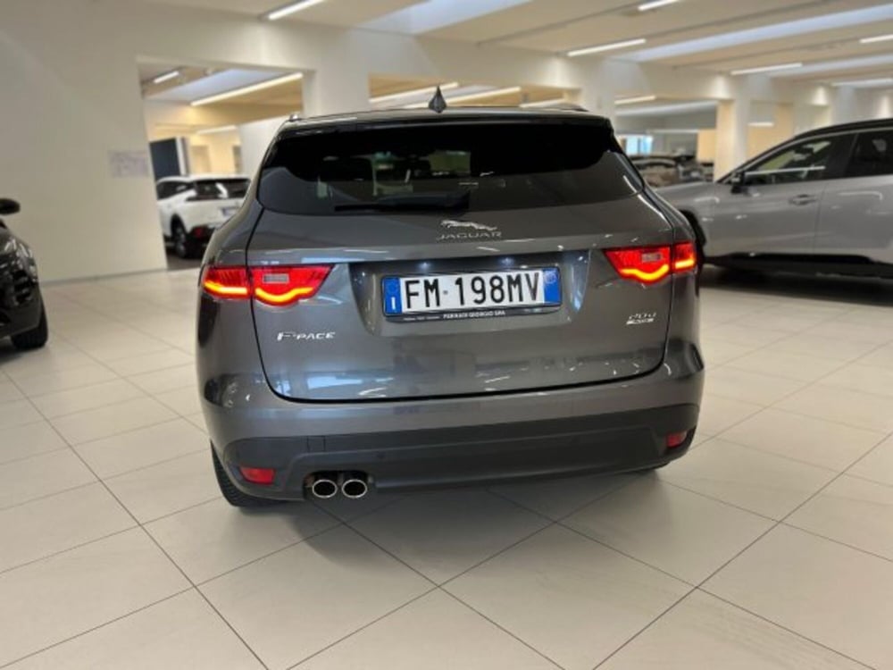 Jaguar F-Pace usata a Modena (13)