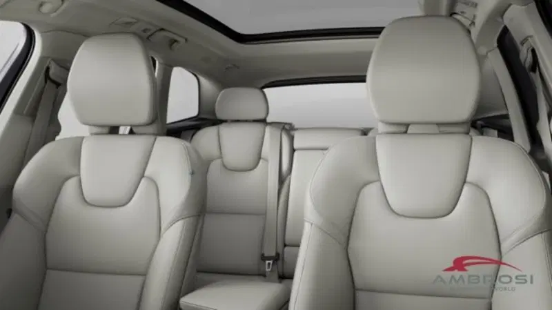 Volvo XC60 nuova a Perugia (10)
