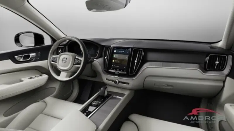 Volvo XC60 nuova a Perugia (7)