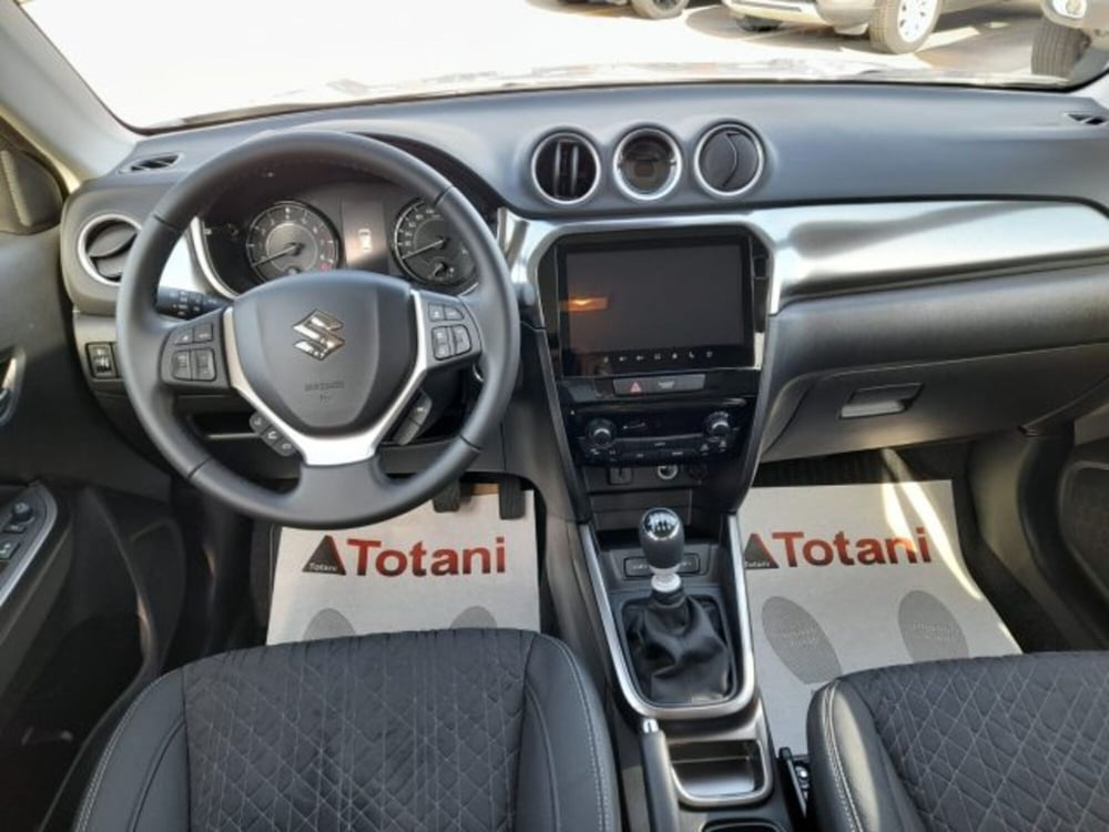 Suzuki Vitara nuova a L'Aquila (9)