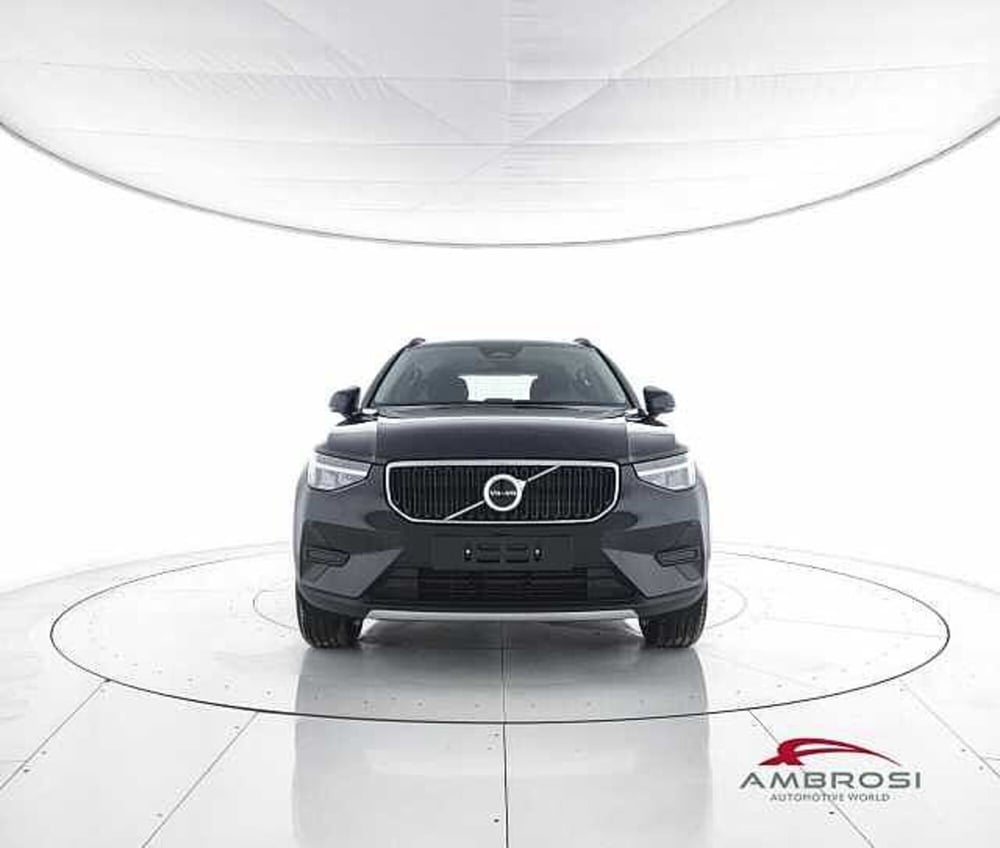 Volvo XC40 nuova a Viterbo (5)