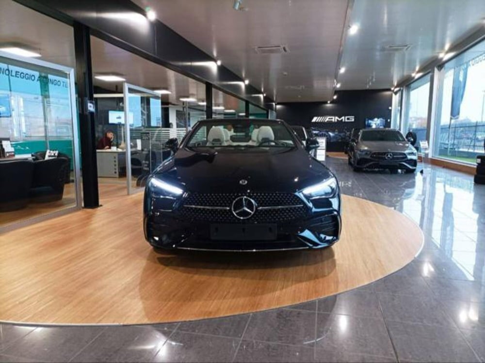 Mercedes-Benz CLE Cabrio nuova a Milano (4)