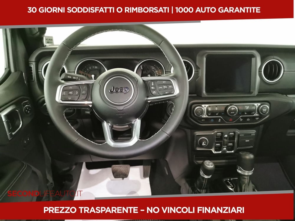 Jeep Wrangler Unlimited usata a Roma (11)