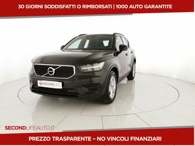 Volvo XC40 D3 Momentum  del 2020 usata a Roma