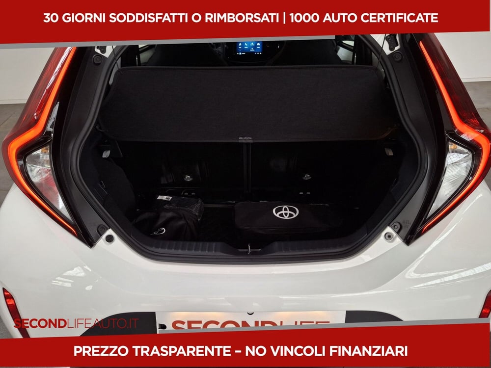 Toyota Aygo X nuova a Roma (11)