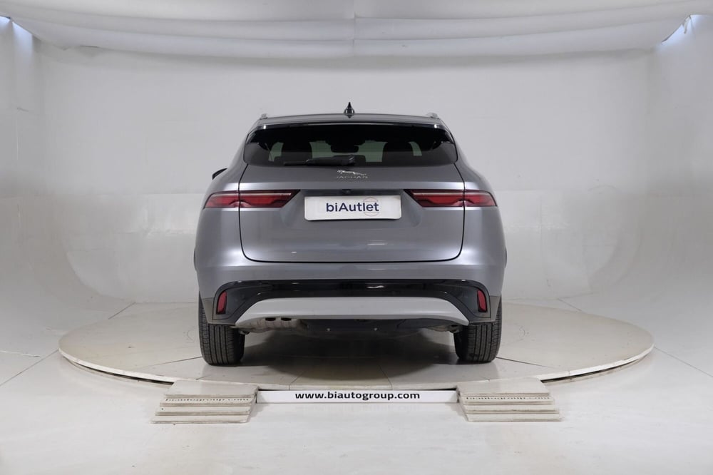 Jaguar F-Pace usata a Torino (3)